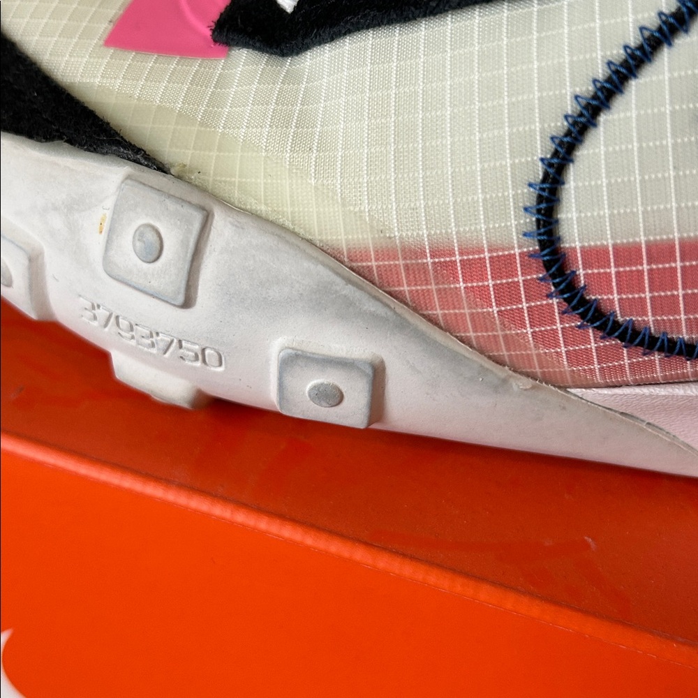 Nike waffle racer. Women’s 8.5. White black yellow pink. Good condition. - Picture 8 of 9
